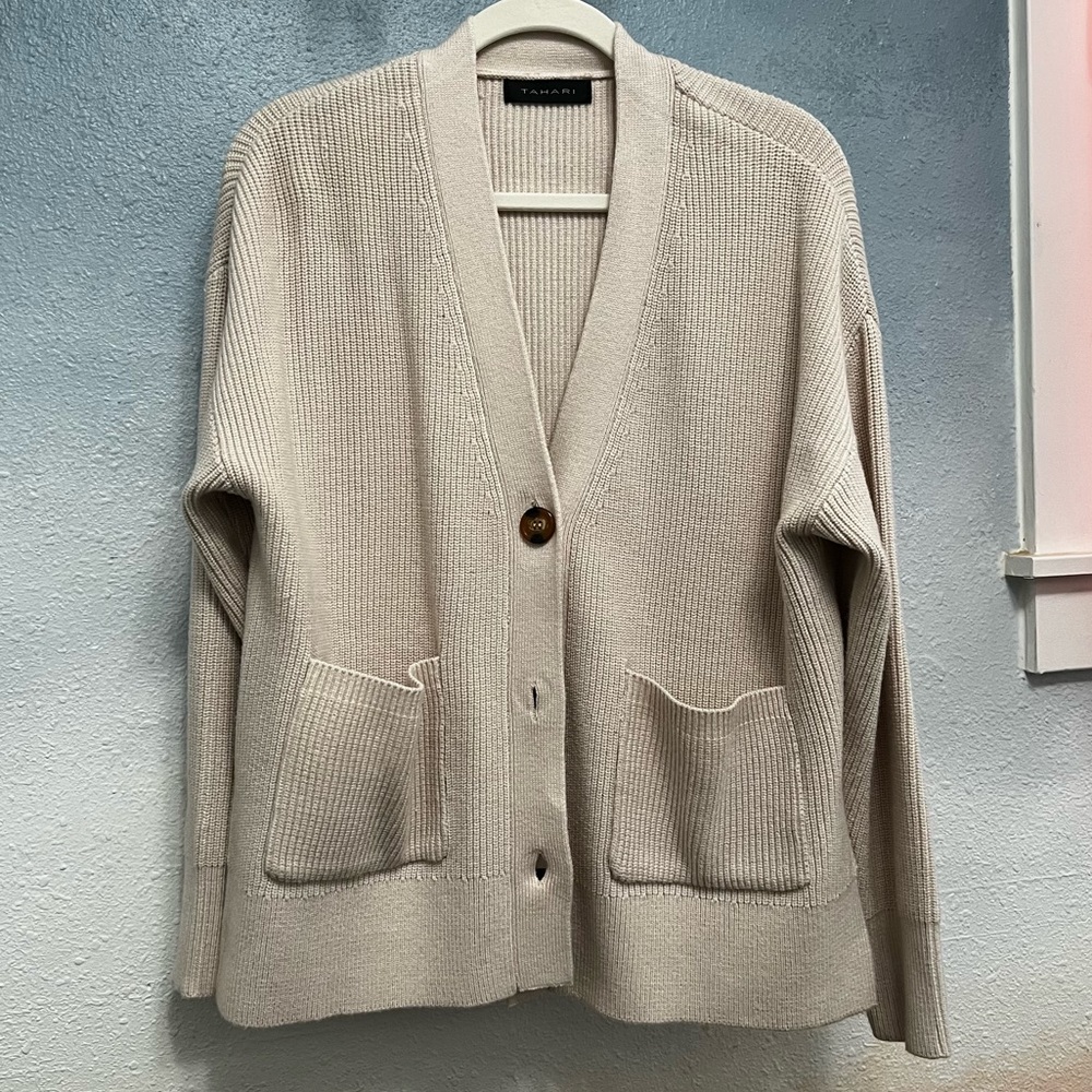 NWOT Tahari Cozy Cardigan Chunky Knit Oatmeal Colored Slouchy